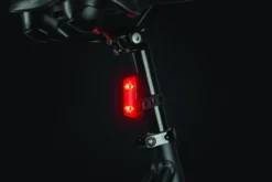 AXA achterlicht Greenline LED - usb oplaadbaar Best