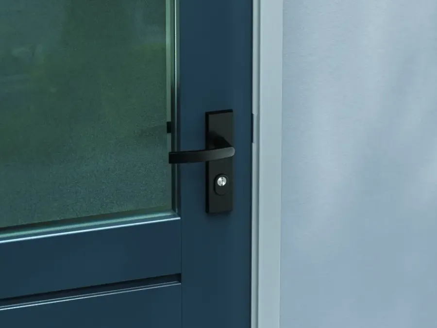 AXA veiligheidsbeslag Edge achterdeur zwart kortschild met SKG 3-sterren 72 mm Sale