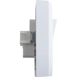 Berker S.1 Geaard Stopcontact met Wisselschakelaar Wit Hot