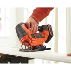 BLACK+DECKER accu decoupeerzaag BDCJS18E1 Hot