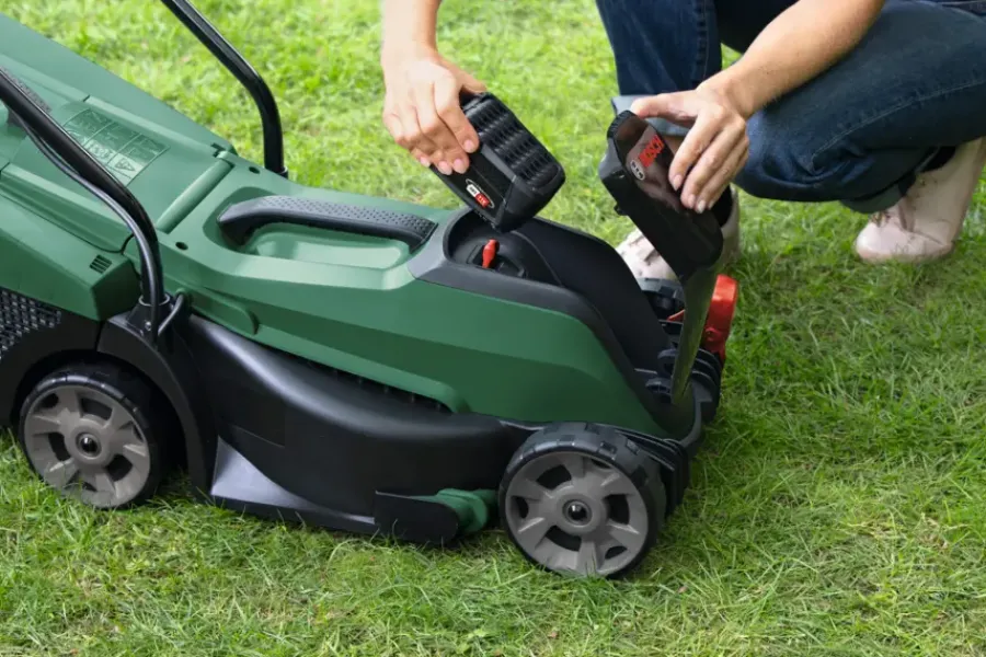 Bosch 18V grasmaaier Citymower 32cm (Incl. 4,0Ah accu + lader)