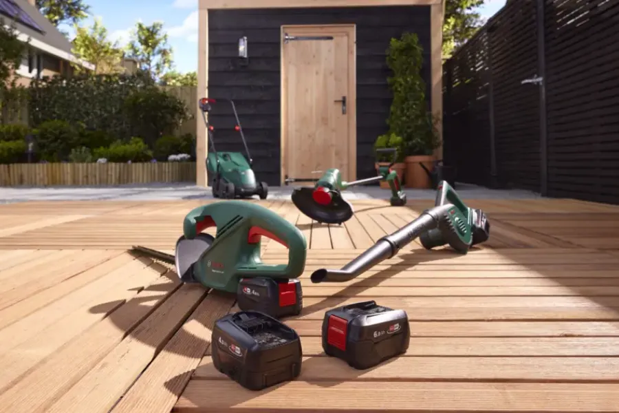 Bosch 18V heggenschaar EasyHedgeCut 45cm (Incl. 2.0Ah accu + lader)