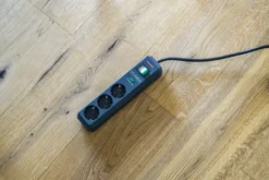 Brennenstuhl Eco-Line 13.500 A stekkerdoos met overspanningsbeveiliging 3-voudig 1,5 meter Outlet