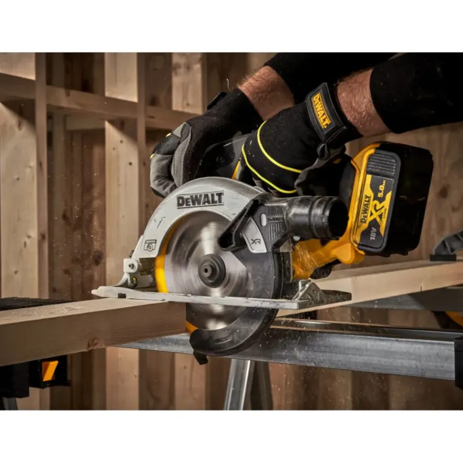 DeWALT 18V XR cirkelzaag brushless DCS565N-XJ (zonder accu) Sale