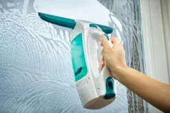 Leifheit Dry & Clean raamwisser met zuig- en click system